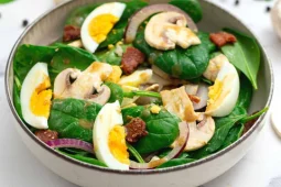 Spinach and Bacon Salad
